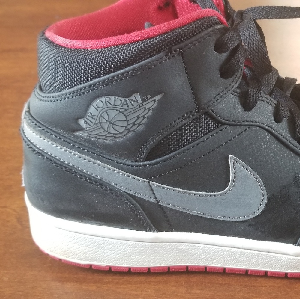 COPY - Jordan 1 mid